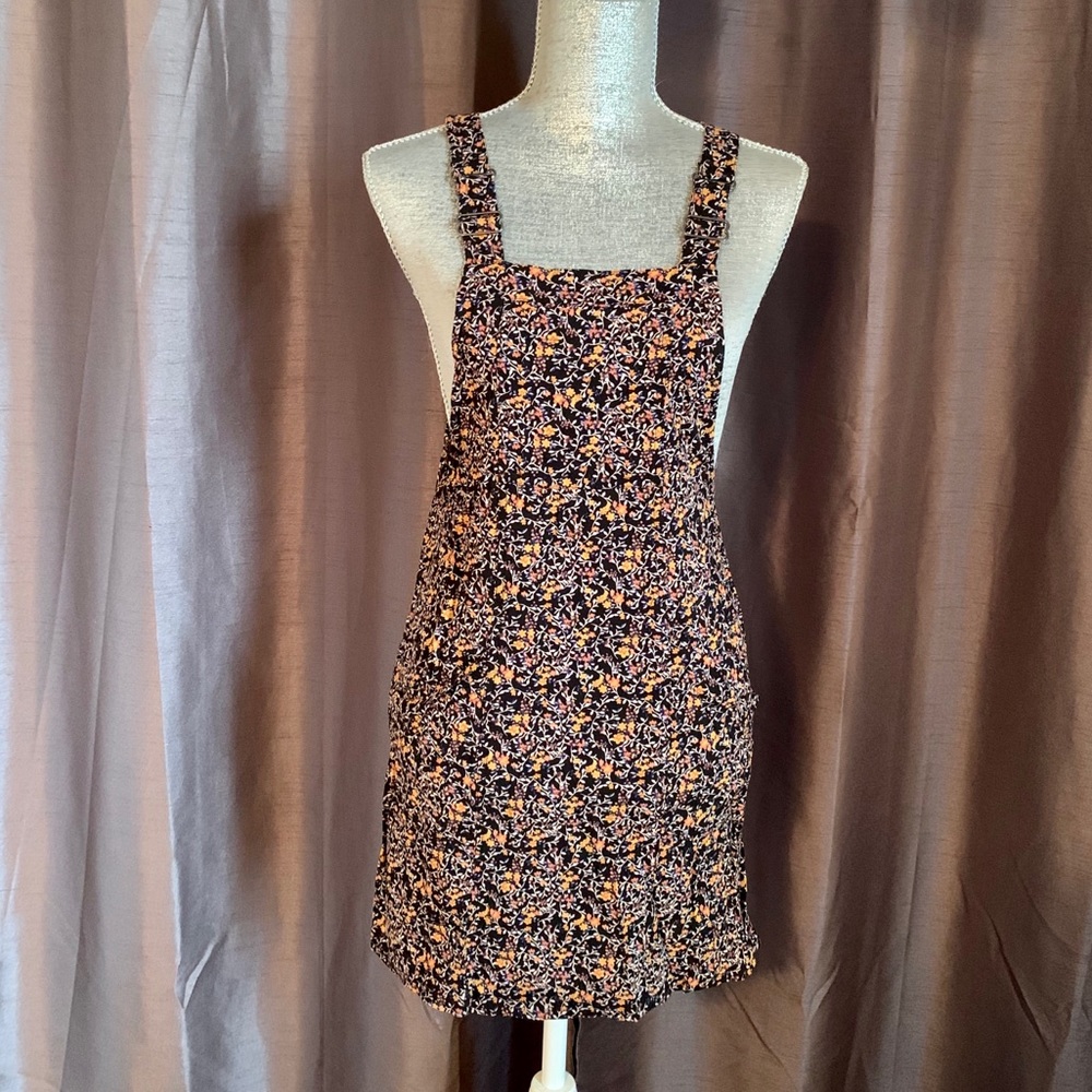 ❌SOLD❌ Floral Print Jumper Dress